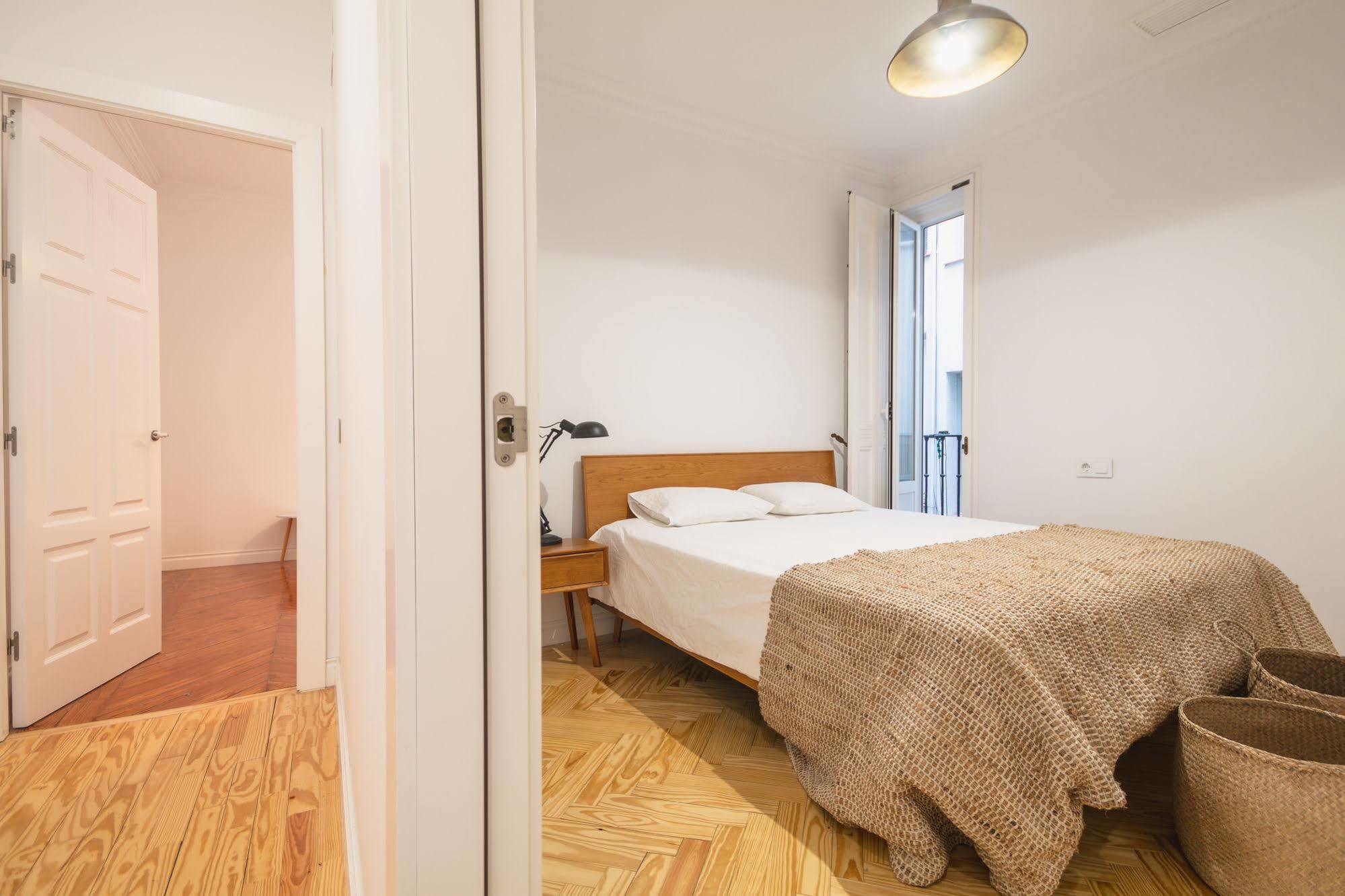 Ferienwohnung Fuencarral Madrid Exterior foto